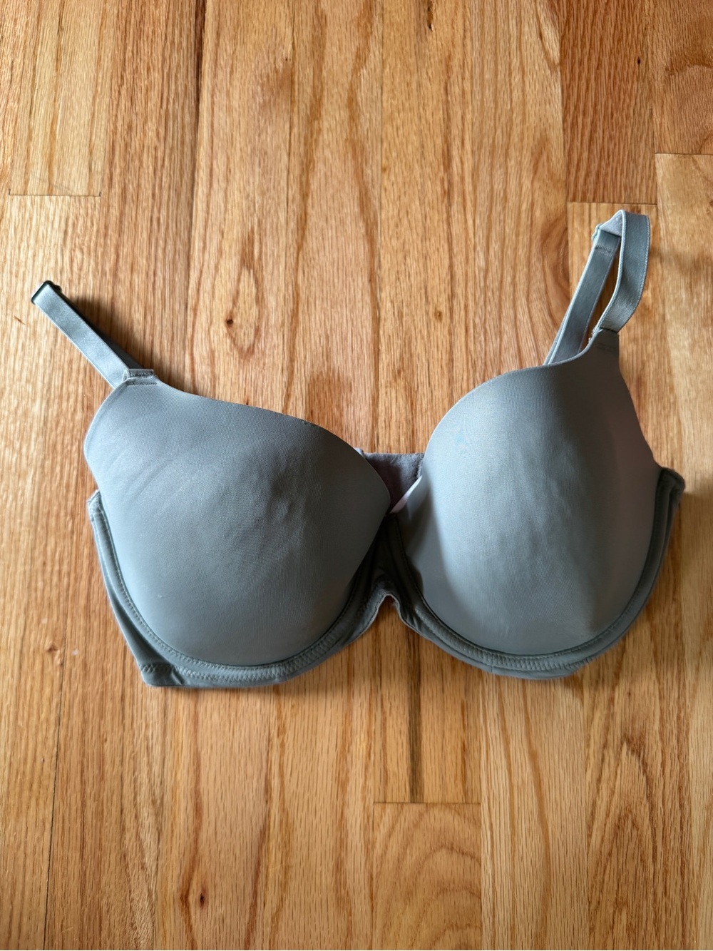 PINK Victoria's Secret  Wear Everywhere  Lightly lined  T-Shirt Bra 34DD
